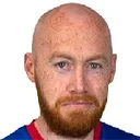 Chris Shields — Tiền vệ, Linfield