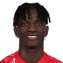 Edgar Ié — Hậu vệ, Feirense