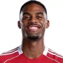 Ryan Gravenberch — Tiền vệ, Liverpool FC