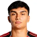 Can Uzun — Tiền vệ, Eintracht Frankfurt