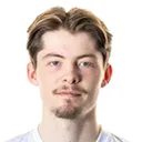 Kitt Nelson — Tiền vệ, Linfield
